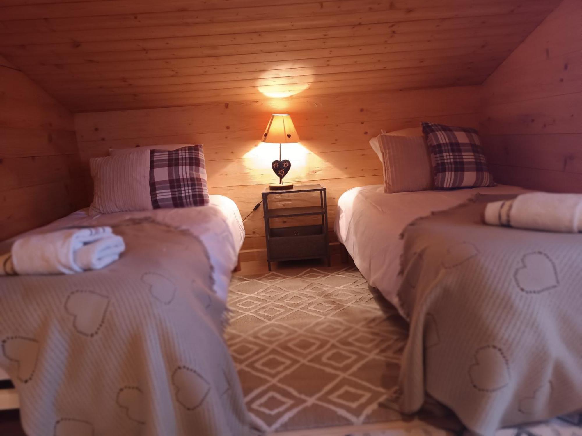 Charming Family Chalet For 8 People, With Private Hot Tub Les Clefs Екстер'єр фото