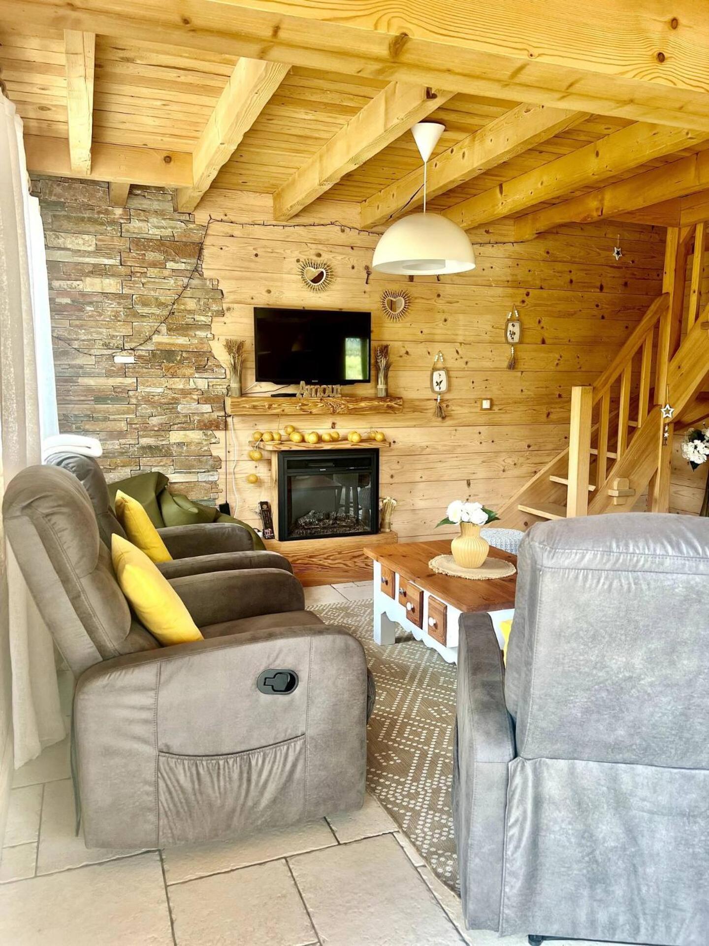 Charming Family Chalet For 8 People, With Private Hot Tub Les Clefs Екстер'єр фото